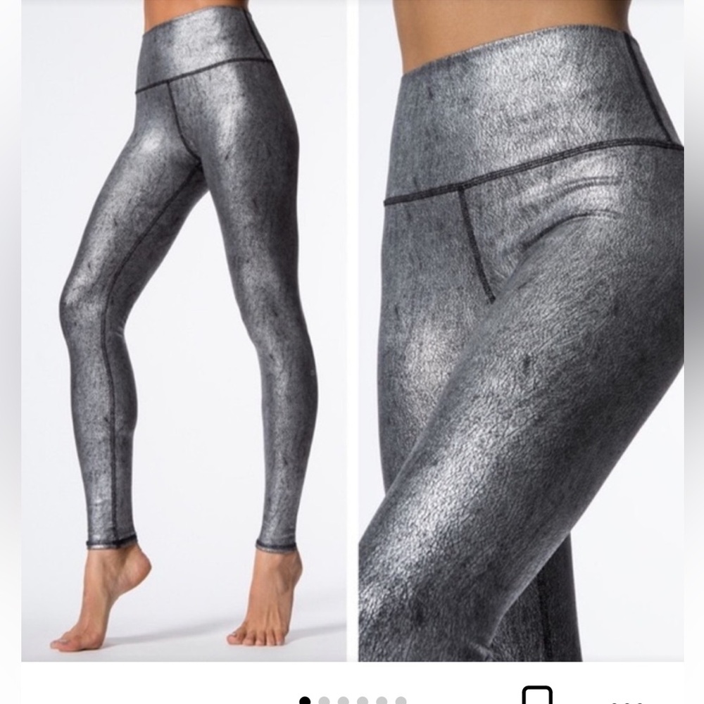 ALO Yoga Metallic Silver High-Rise Leggings Size M NWOT - Picture 1 of 13